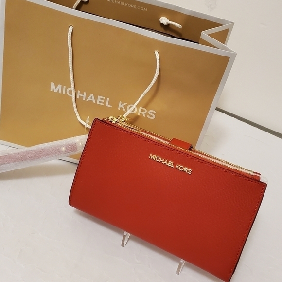NWT Michael Michael Kors Jet Set Double Zip FLAME Red Wristlet phone Case - Picture 1 of 12